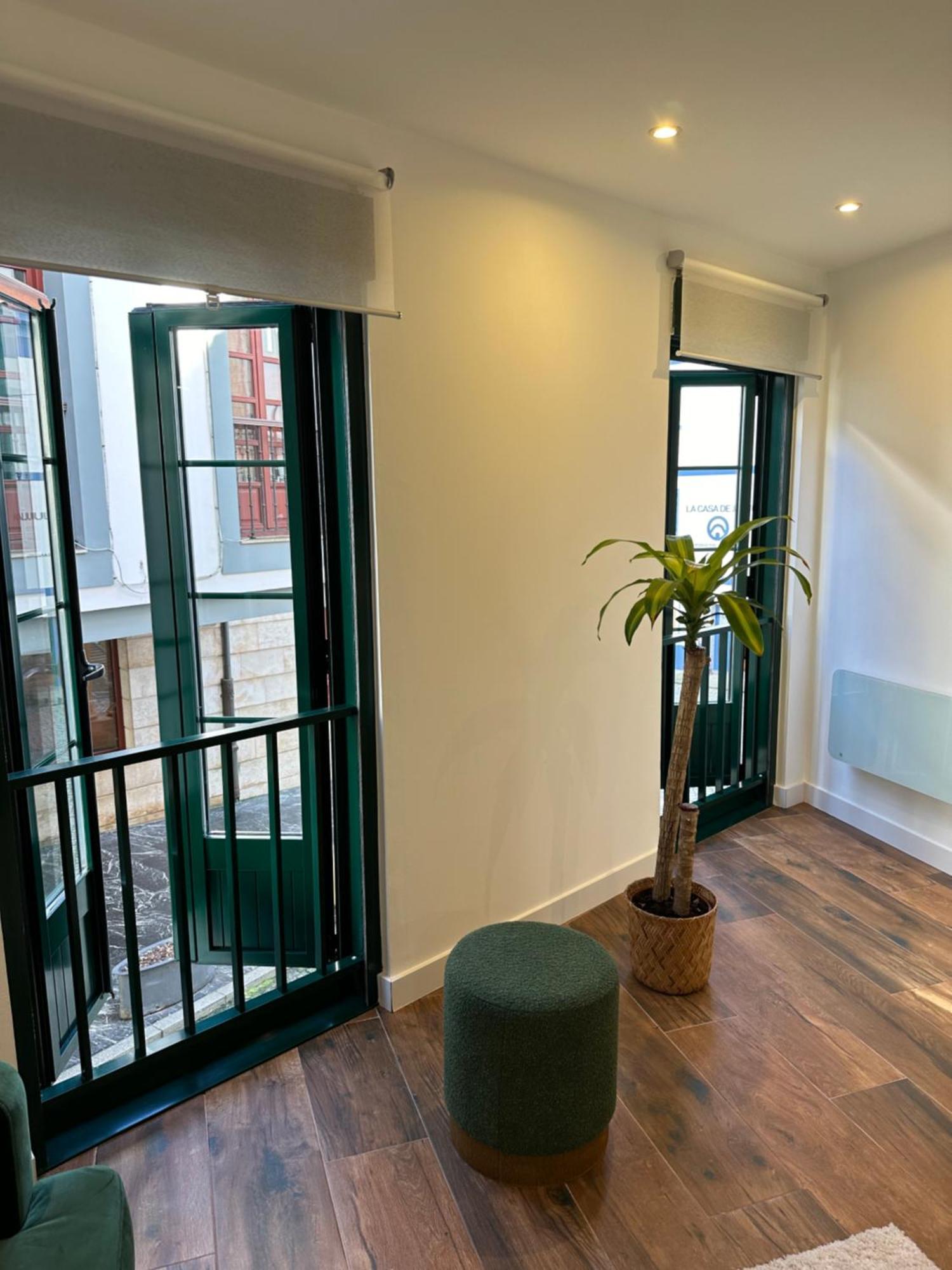 Apartamentos Urbanin I Plaza Ayuntamiento Cudillero Exteriör bild