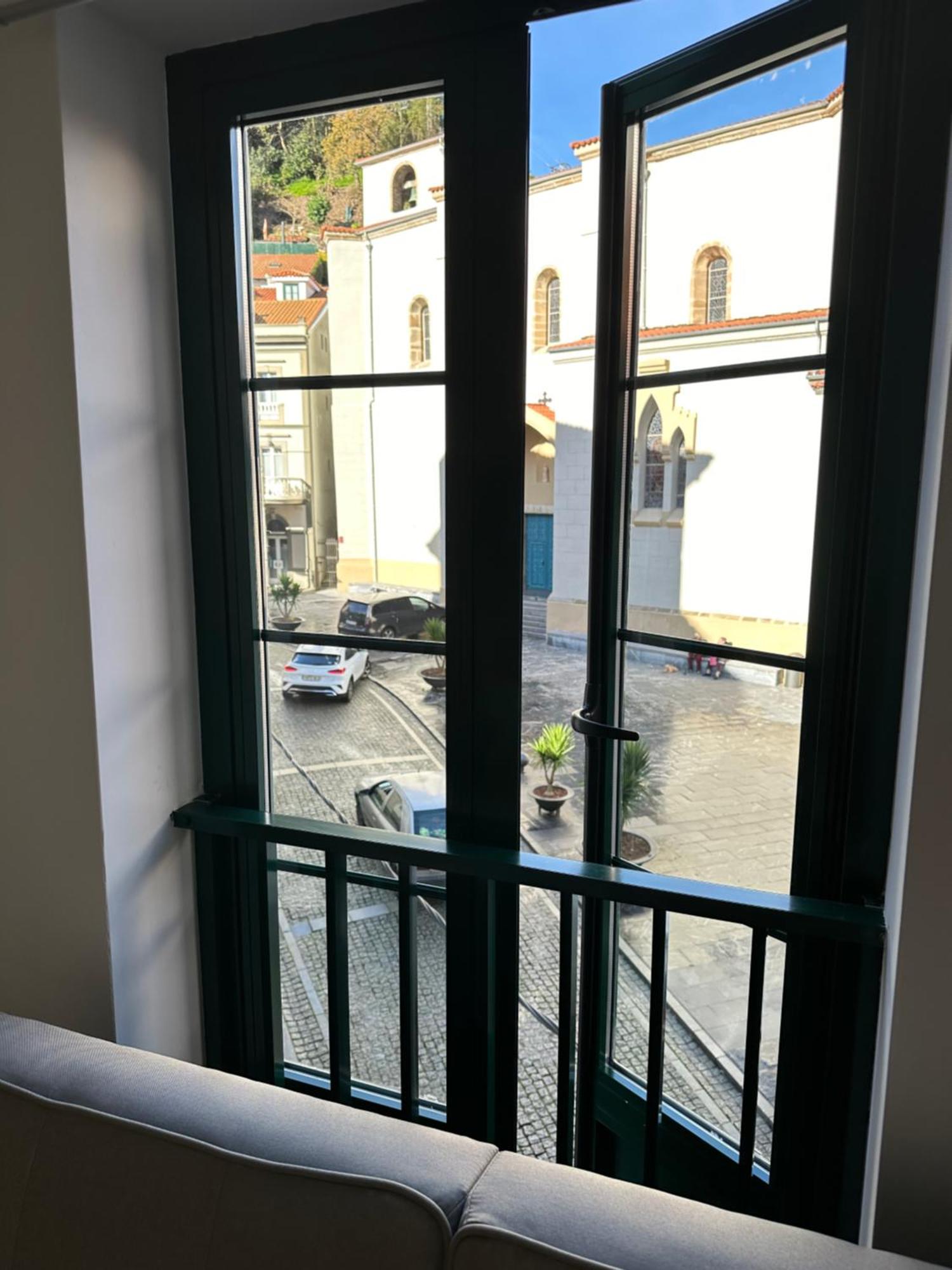 Apartamentos Urbanin I Plaza Ayuntamiento Cudillero Exteriör bild